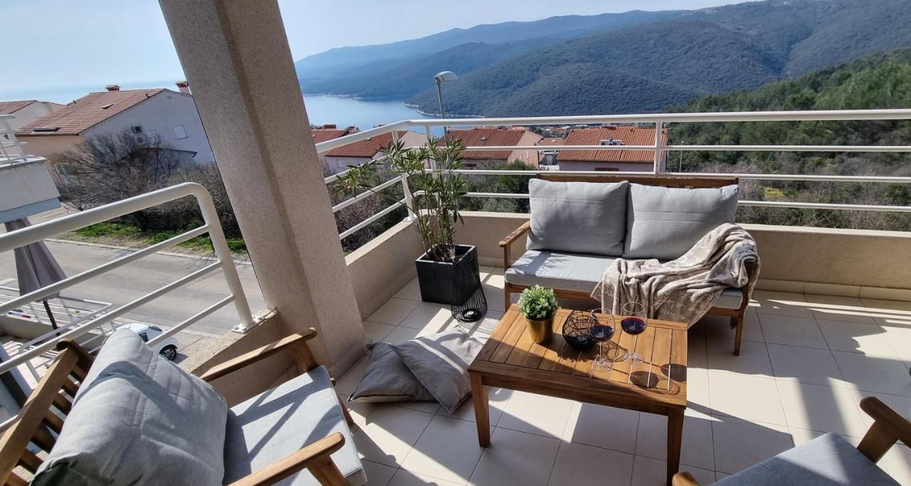 Apartment Cami -Stylish Apartment With A Beautiful Seaview Rabac Exteriör bild